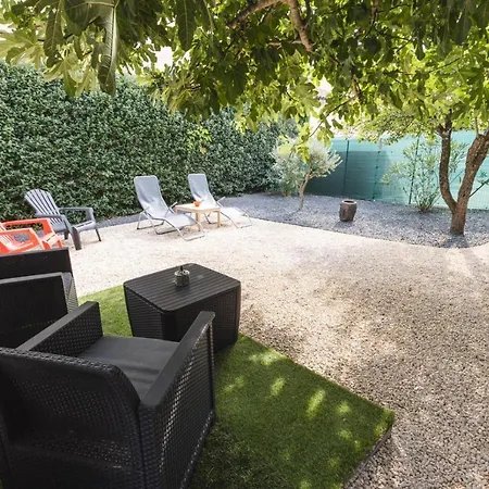 Eden House, Cocon Sensuel Et Romantique Avec Jacuzzi Carpentras Exterior photo