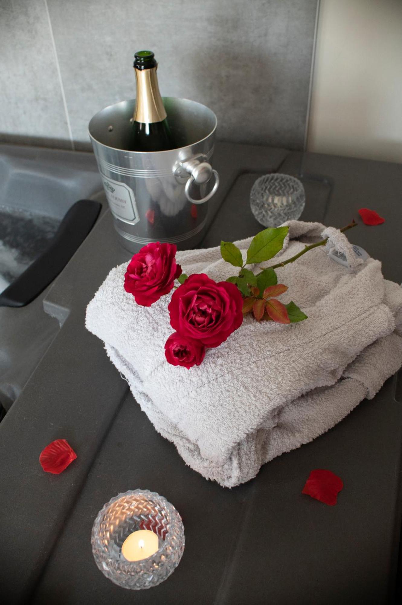 L'eden House : Maison Spécial Couple Avec Jacuzzi Casa vacanze Carpentras